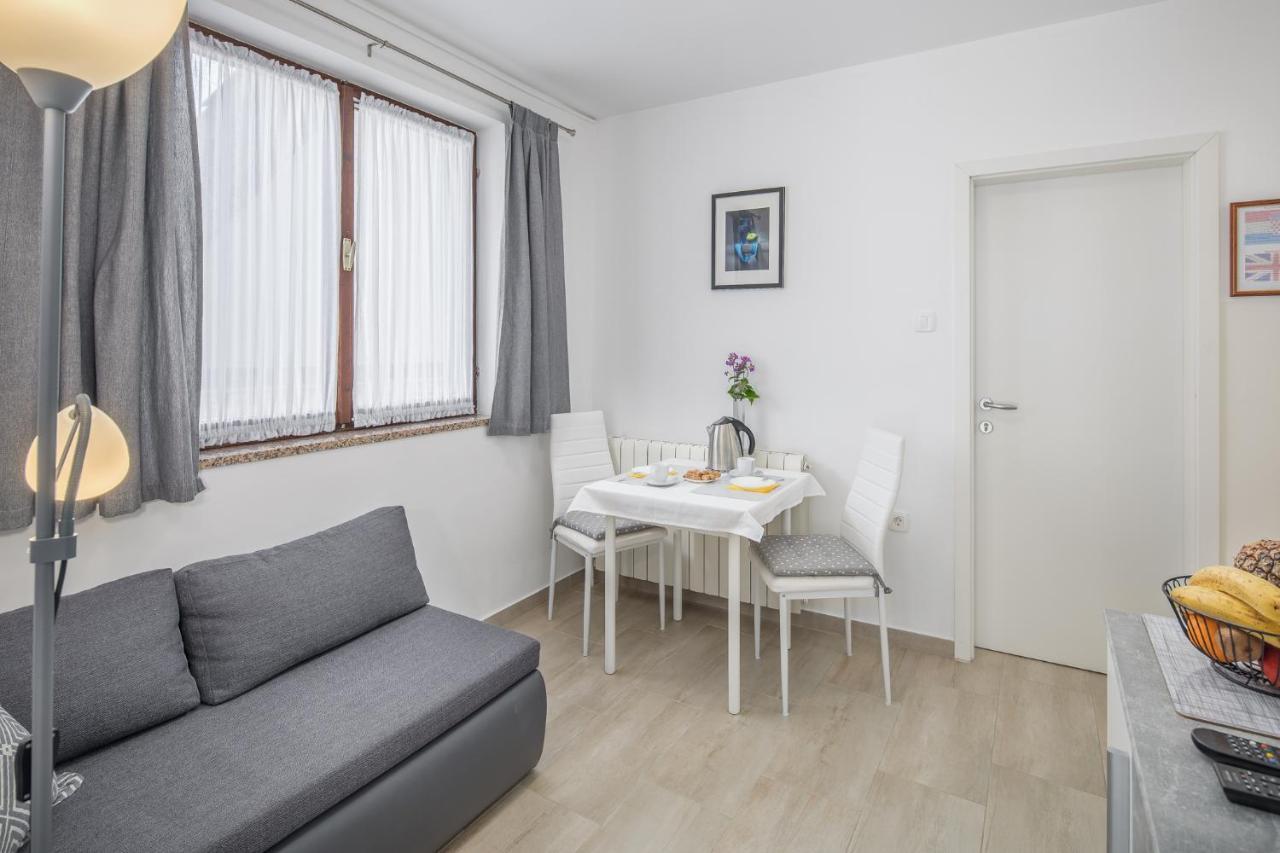 Apartments Villa Katana Porec Luaran gambar